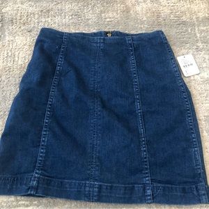 Free People Blue Denim Jean Pencil Mini Skirt Size 2 Femme Stretch Zipper NWT